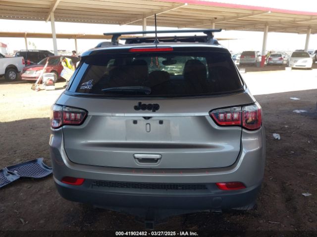 3C4NJCBB0JT300192 Jeep Compass Altitude Fwd