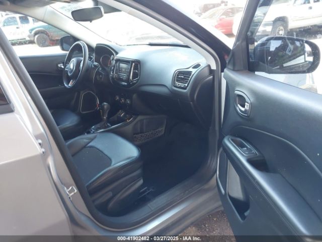 3C4NJCBB0JT300192 Jeep Compass Altitude Fwd