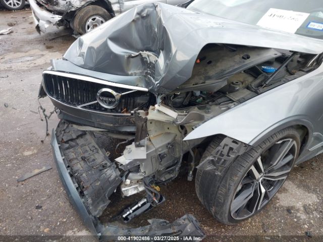 LVY982AK2JP030453 Volvo S90 T5 Momentum