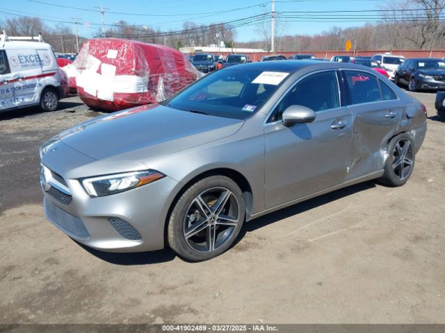 2019 MERCEDES-BENZ A 220 WDD3G4FB7KW022334 Photo 1