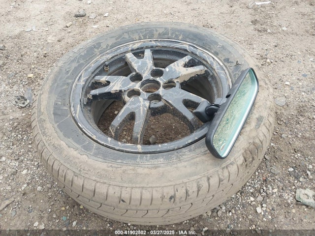 JTDKN3DU4F1895858 Toyota Prius Three
