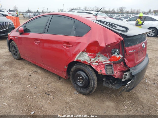 JTDKN3DU4F1895858 Toyota Prius Three