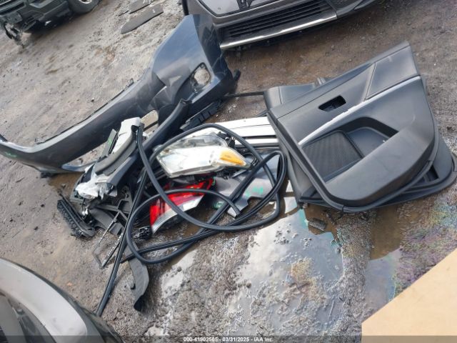 4T3BA3BB3FU071865 Toyota VENZA LE