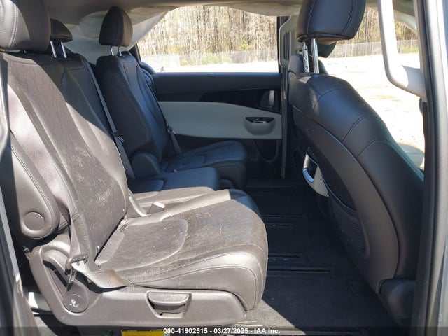 KNDNC5H30N6147030 KIA Carnival Mpv Ex