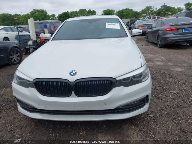 WBAJA9C53JB033042 BMW 530e Iperformance