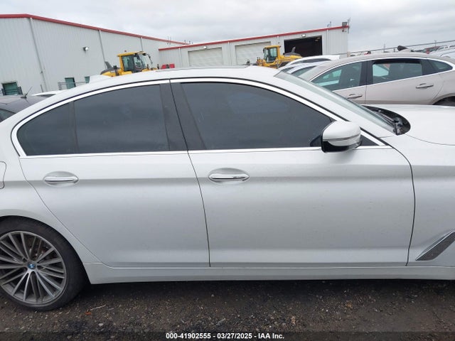 WBAJA9C53JB033042 BMW 530e Iperformance