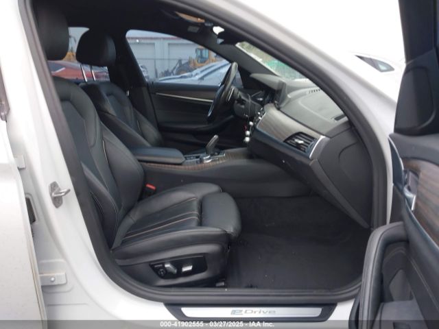 2018 BMW 530E WBAJA9C53JB033042 Photo 4