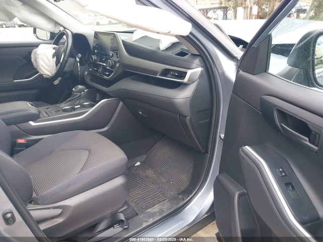5TDZZRAH7NS101157 Toyota Highlander Le
