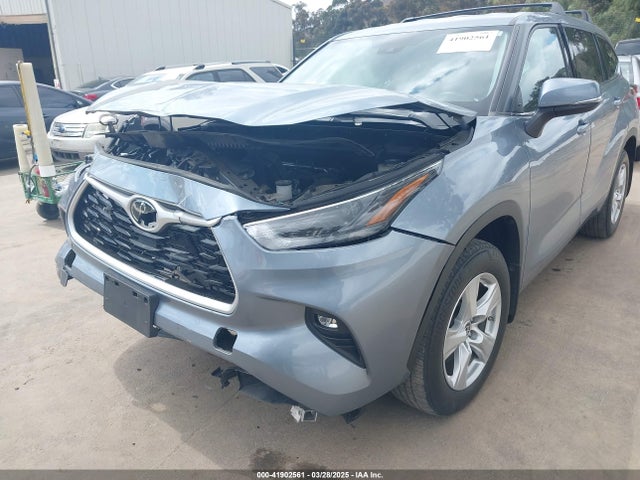 5TDZZRAH7NS101157 Toyota Highlander Le