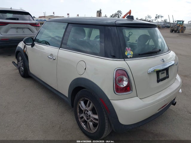 2012 MINI COOPER WMWSU3C53CT264187 Photo 2