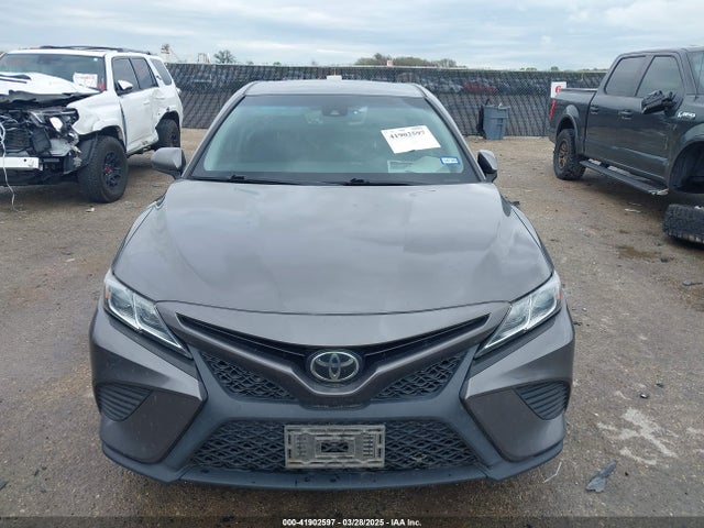 4T1B11HK1JU129954 Toyota CAMRY SE