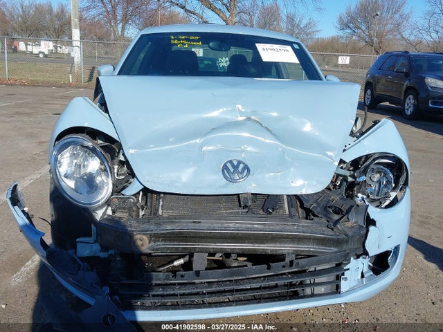3VWJP7AT6EM601318 Volkswagen Beetle 2.5l