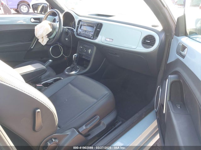 3VWJP7AT6EM601318 Volkswagen Beetle 2.5l