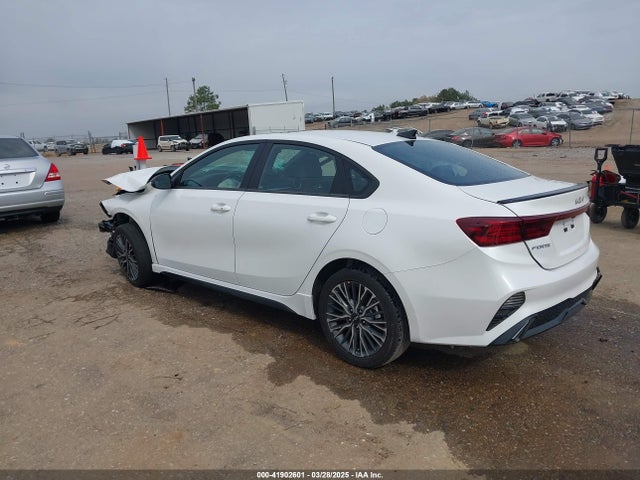 3KPF54AD7PE683899 KIA Forte Gt-line