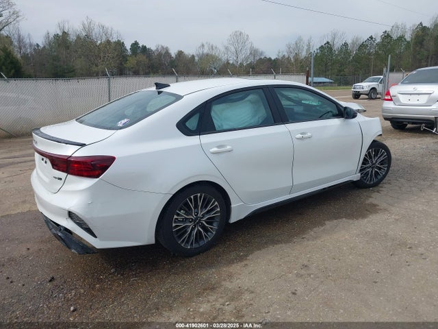 3KPF54AD7PE683899 KIA Forte Gt-line