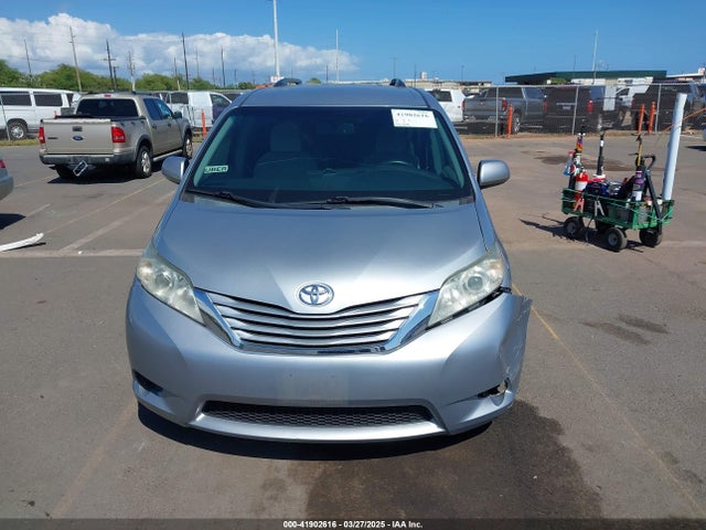 Toyota SIENNA LE 2016 5TDKK3DC6GS693284 Image 12