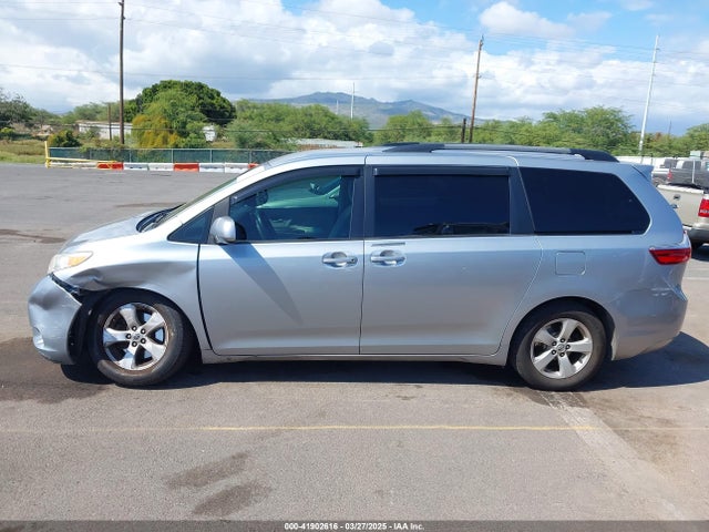 Toyota SIENNA LE 2016 5TDKK3DC6GS693284 Image 14