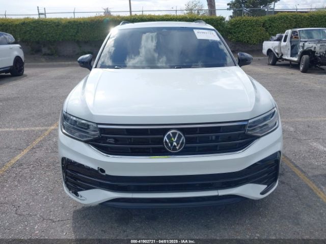 3VVCB7AX3PM133002 Volkswagen Tiguan 2.0t Se R-line Black