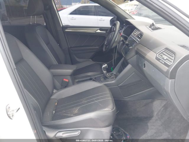 3VVCB7AX3PM133002 Volkswagen Tiguan 2.0t Se R-line Black
