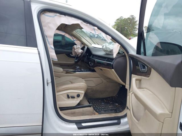 WA1LAAF79HD029144 Audi Q7 3.0t Premium