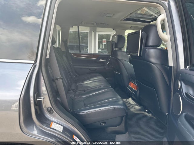 JTJHY7AX2H4239132 Lexus LX 570