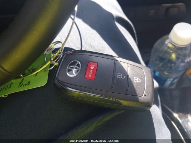 JTDADABU5R3012008 Toyota Prius Xle Awd-e