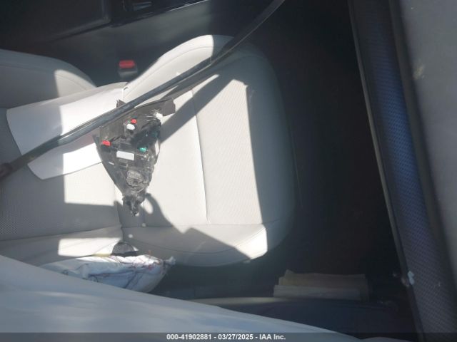 JTDADABU5R3012008 Toyota Prius Xle Awd-e