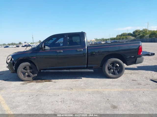 1C6RR7FTXJS286833 RAM 1500 Express  4x4 6'4 Box