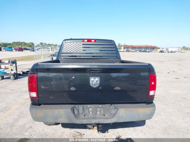 1C6RR7FTXJS286833 RAM 1500 Express  4x4 6'4 Box