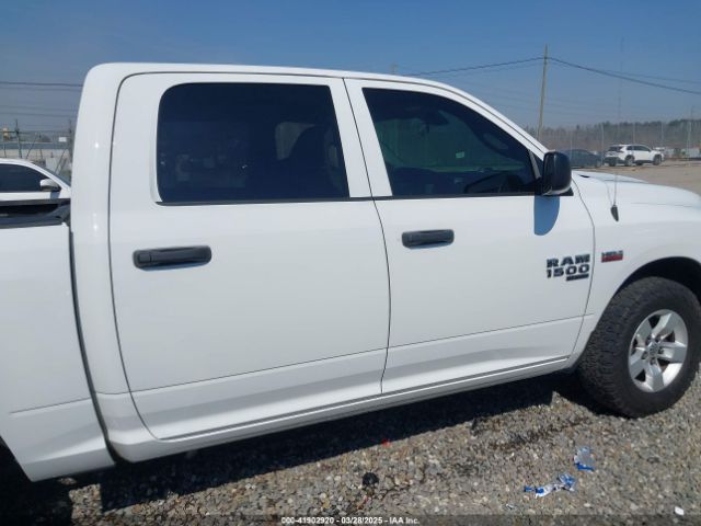 3C6RR7KT3NG180680 RAM 1500 Classic Tradesman  4x4 5'7 Box
