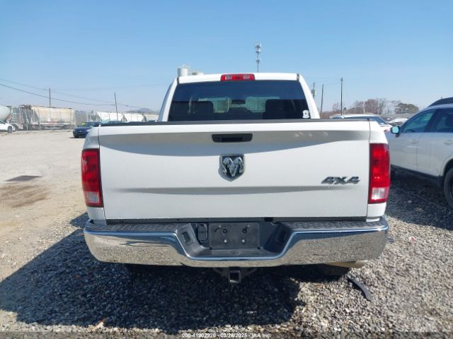3C6RR7KT3NG180680 RAM 1500 Classic Tradesman  4x4 5'7 Box