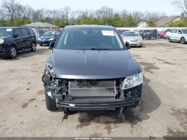 3C4PDCBB8KT732028 Dodge JOURNEY SE