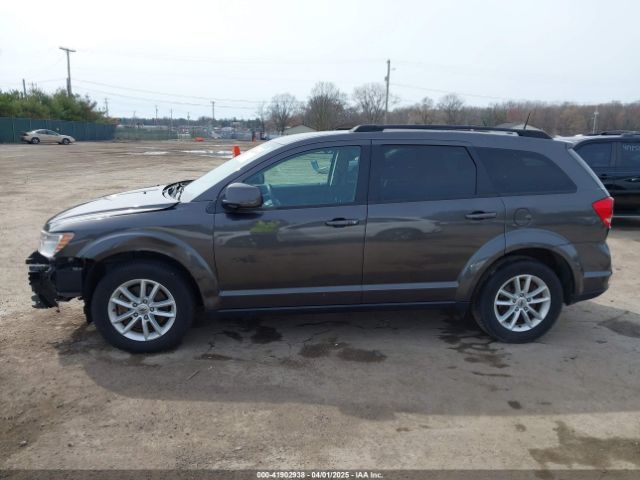 3C4PDCBB8KT732028 Dodge JOURNEY SE