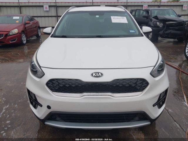 KNDCB3LC2L5435978 KIA NIRO LX