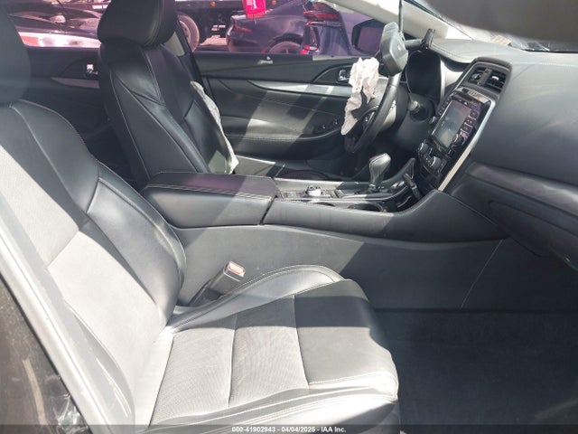 1N4AA6AP9JC369624 Nissan Maxima 3.5 Sv