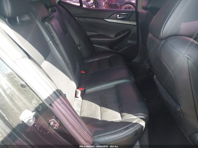 1N4AA6AP9JC369624 Nissan Maxima 3.5 Sv