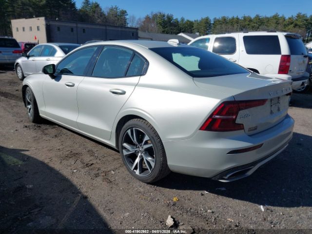 7JRA22TM3MG102383 Volvo S60 T6 R-design