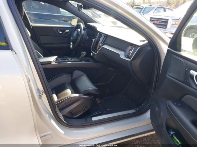 7JRA22TM3MG102383 Volvo S60 T6 R-design