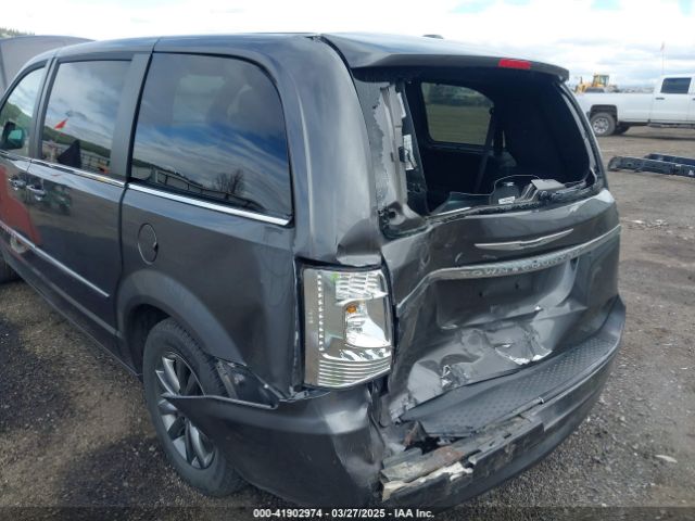 2C4RC1HG4FR731468 Chrysler Town & Country S