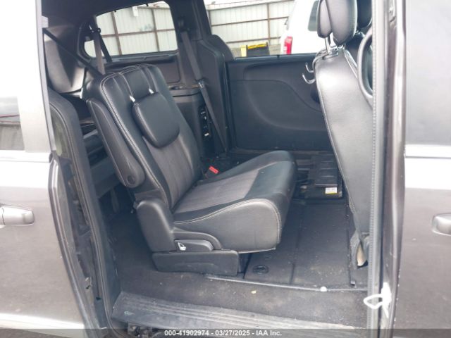 2C4RC1HG4FR731468 Chrysler Town & Country S