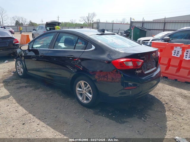 1G1BE5SM6H7155610 Chevrolet Cruze Lt Auto