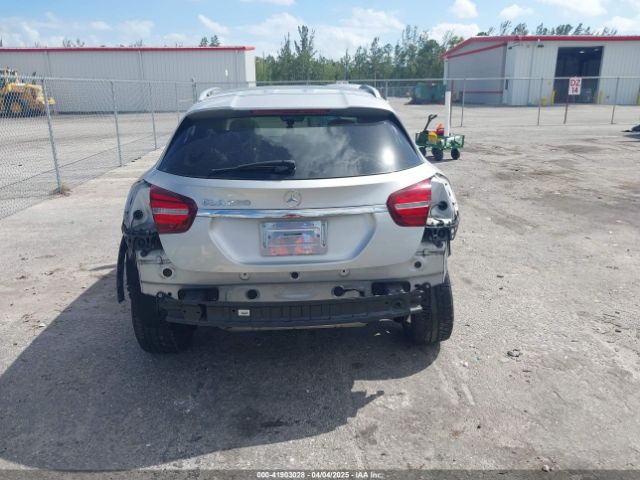 WDCTG4EB8JJ491515 Mercedes-Benz GLA 250