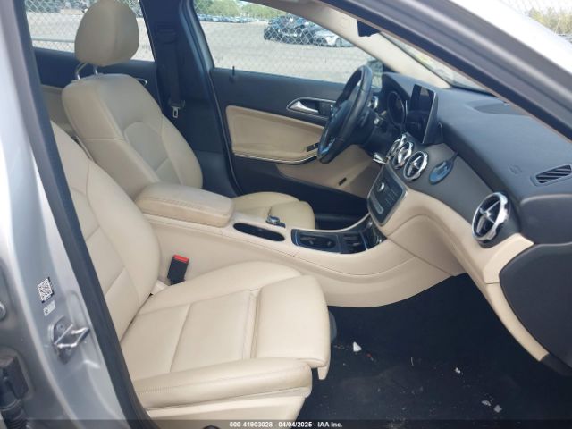 WDCTG4EB8JJ491515 Mercedes-Benz GLA 250