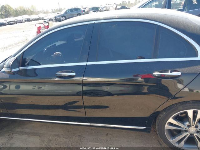 55SWF4JB2GU157152 Mercedes-Benz C 300 Luxury/sport