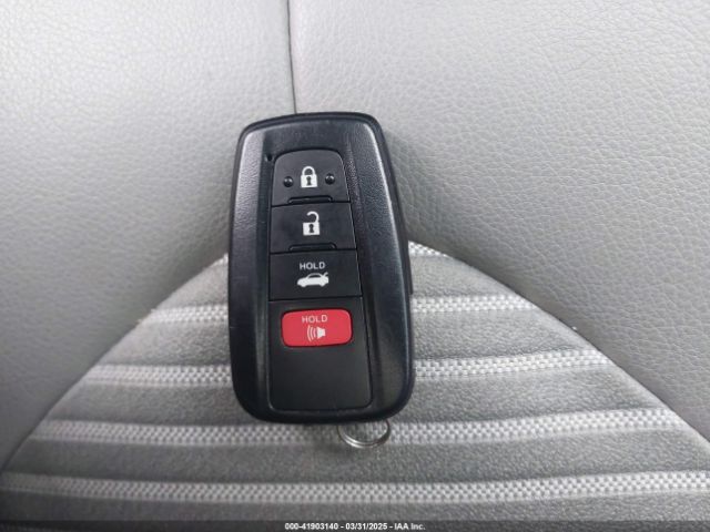 4T1T11BK2RU118695 Toyota CAMRY SE