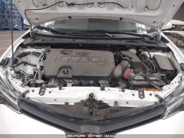 2T1BURHE8JC059404 Toyota COROLLA LE