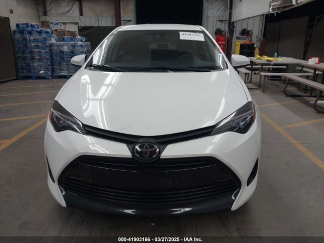 2T1BURHE8JC059404 Toyota COROLLA LE