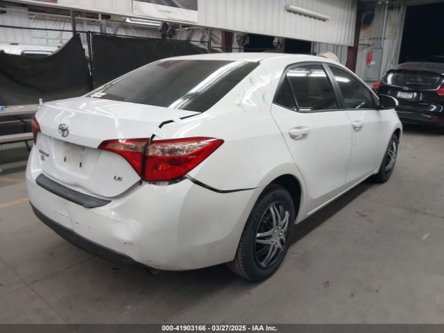 2T1BURHE8JC059404 Toyota COROLLA LE
