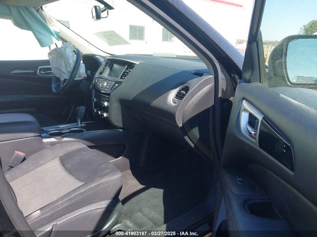5N1DR2MNXJC629365 Nissan Pathfinder Sv