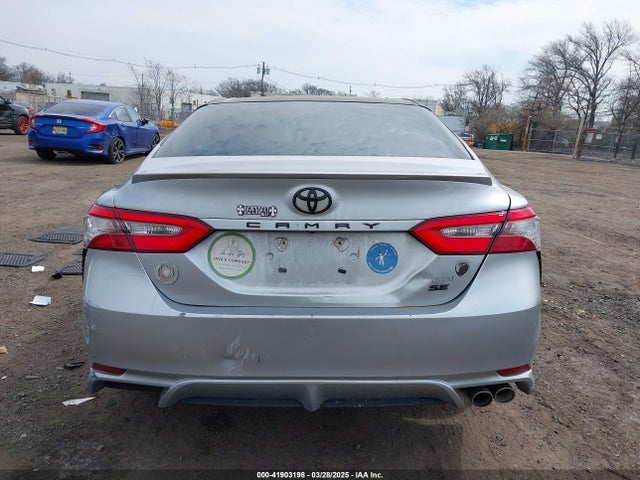 4T1B11HK1JU108862 Toyota CAMRY SE
